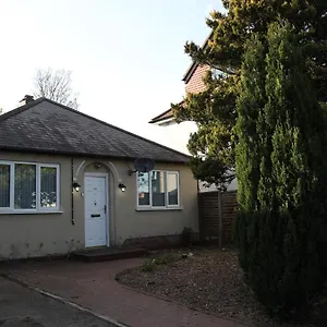 Cosy 3-bed Nec Airport Close To Amenities United Kingdom