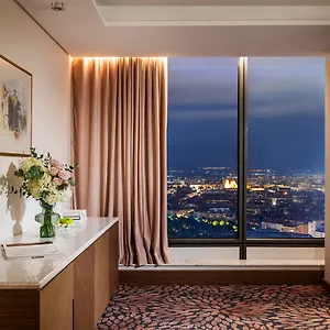 Hotel Grand Millennium